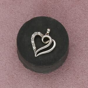 sterling silver diamond accent heart pendant